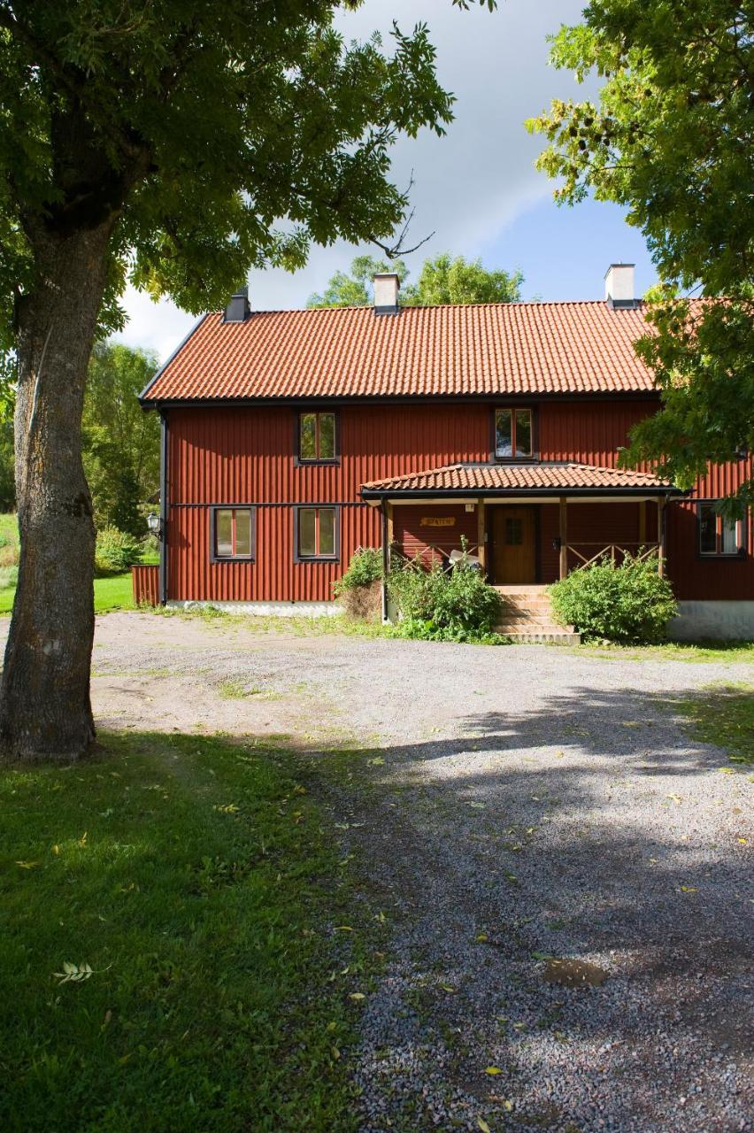 Husby Saeteri Hotel Soderkoping Exterior photo